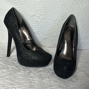 Heels size 7.5